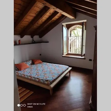 Nido Di Rongio Feriehus Mandello del Lario
